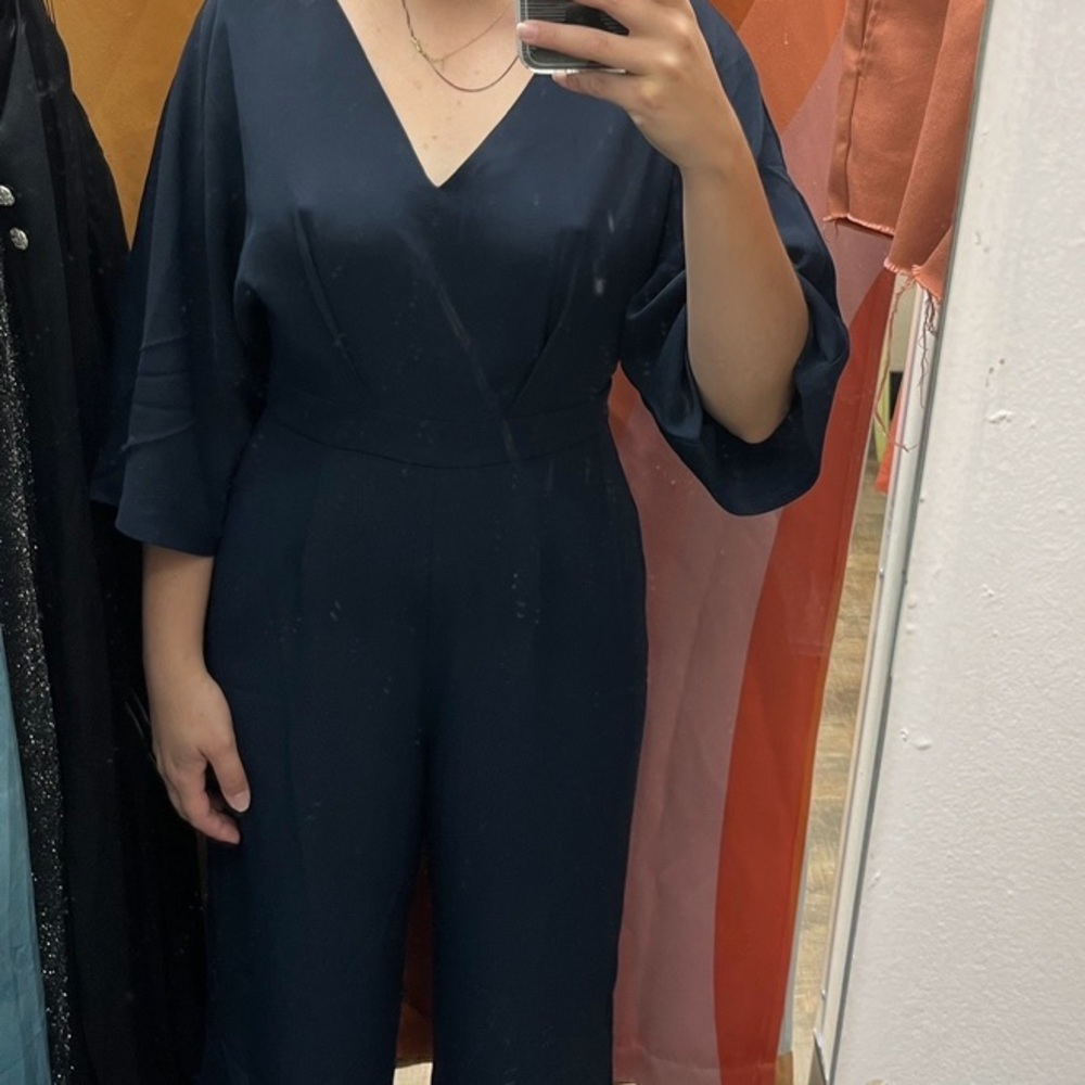 Love Bonito navy, wide legged jumpsuit SIZE 6 (US) - Picture 2 of 11
